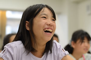 厳しさだけではない、笑顔で楽しい塾生活。